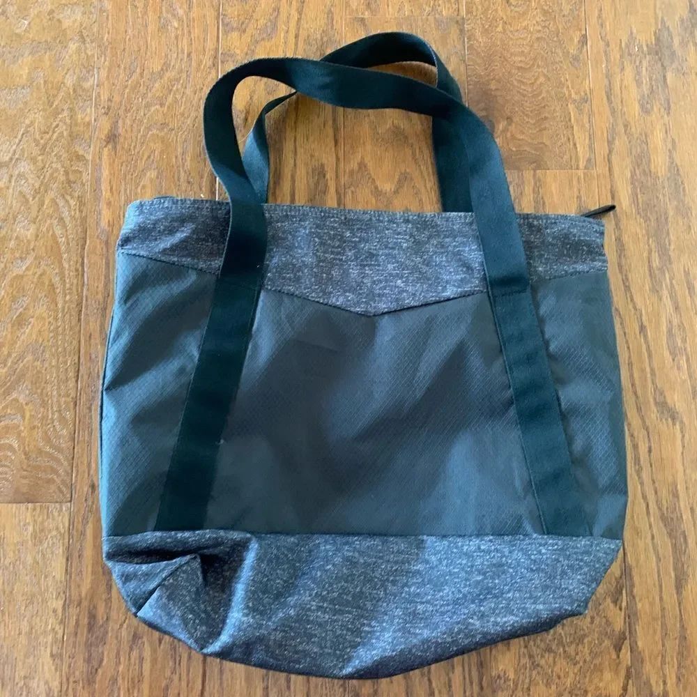Adidas bag - Picture 2 of 4